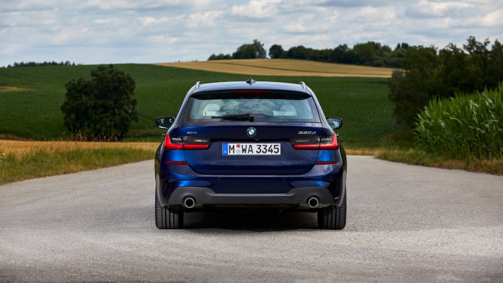 BMW 330d xDrive Touring 2020. Desktop wallpaper