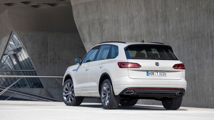 Volkswagen Touareg One Million SE 2019. Desktop wallpaper