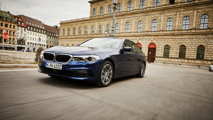 BMW 530e 2020. Desktop wallpaper