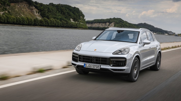 Porsche Cayenne Turbo S E-Hybrid 2020. Desktop wallpaper