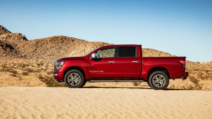 Nissan Titan SL 2020. Desktop wallpaper