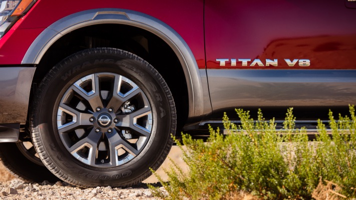 Nissan Titan Platinum Reserve 2020. Desktop wallpaper