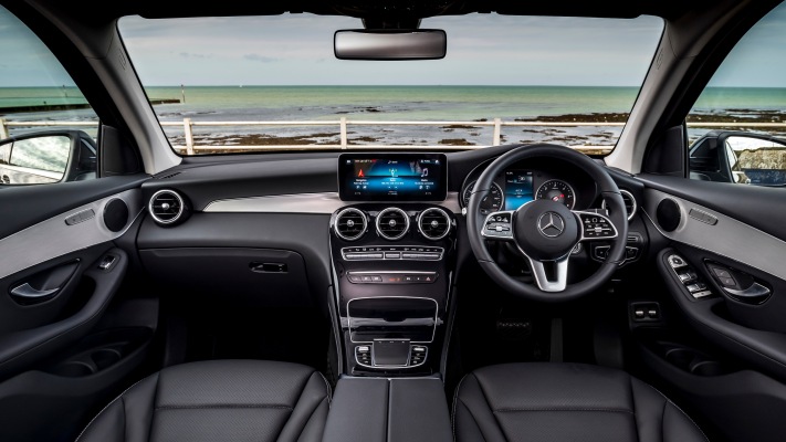 Mercedes-Benz GLC 220d 4MATIC UK Version 2019. Desktop wallpaper