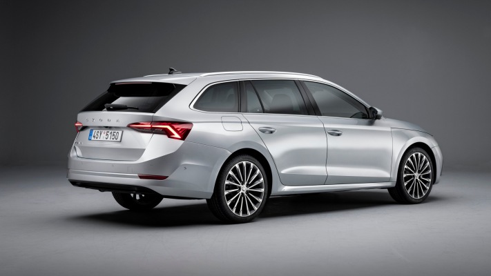 Skoda Octavia Combi 2020. Desktop wallpaper