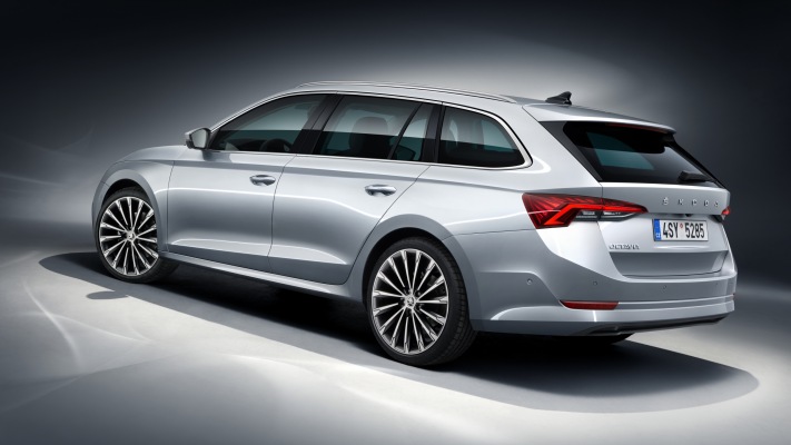 Skoda Octavia Combi 2020. Desktop wallpaper