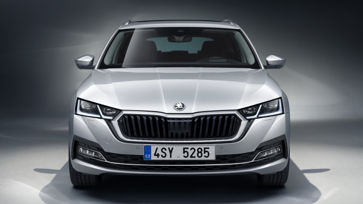 Skoda Octavia Combi 2020. Desktop wallpaper