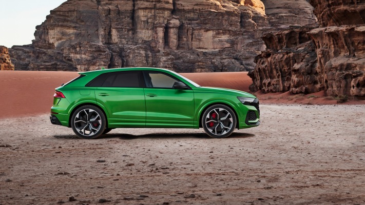 Audi RS Q8 2020. Desktop wallpaper