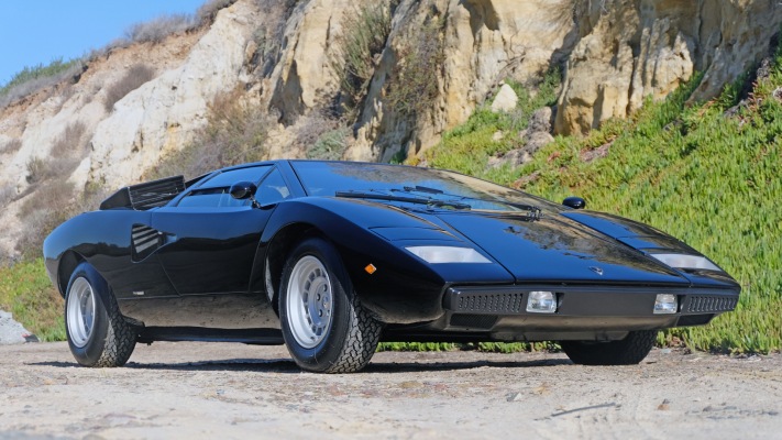 Lamborghini Countach LP 400 Periscopio 1975. Desktop wallpaper