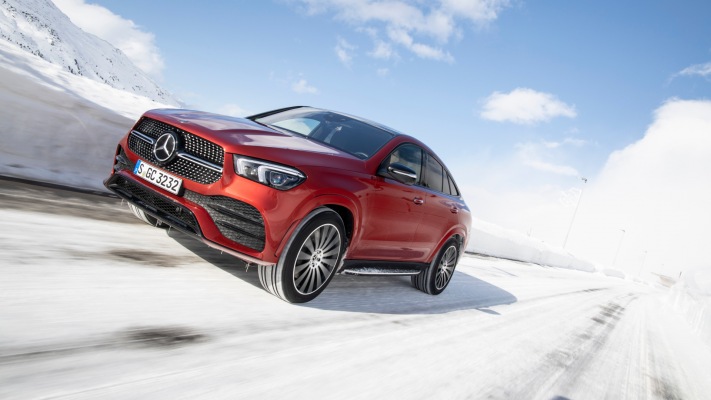 Mercedes-Benz GLE 400d 4MATIC Coupe 2020. Desktop wallpaper
