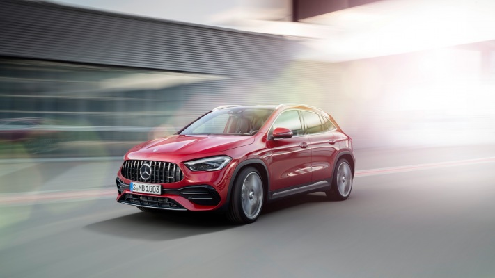 Mercedes-AMG GLA 35 4MATIC 2020. Desktop wallpaper