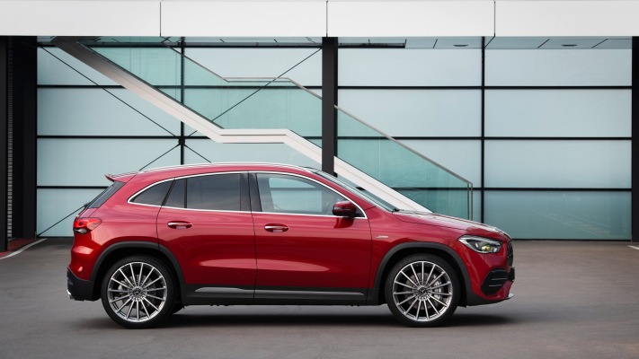 Mercedes-AMG GLA 35 4MATIC 2020. Desktop wallpaper