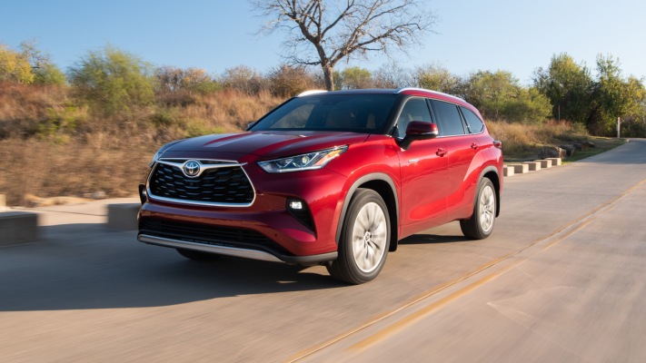 Toyota Highlander Hybrid Platinum 2020. Desktop wallpaper