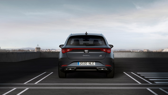 SEAT Leon Sportstourer FR e-Hybrid 2020. Desktop wallpaper