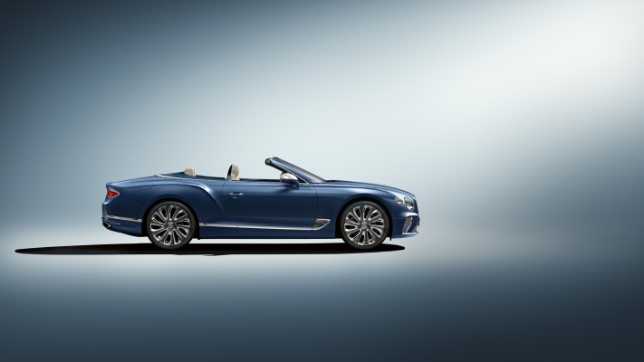 Bentley Continental GT Mulliner Convertible 2020. Desktop wallpaper