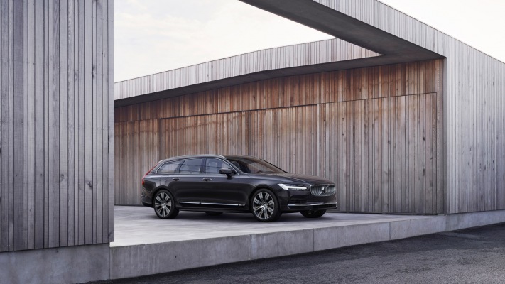 Volvo V90 T8 AWD Recharge 2020. Desktop wallpaper