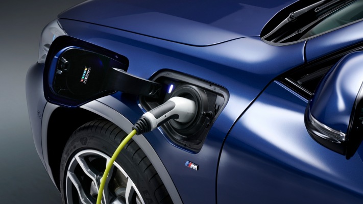 BMW X2 xDrive25e 2020. Desktop wallpaper