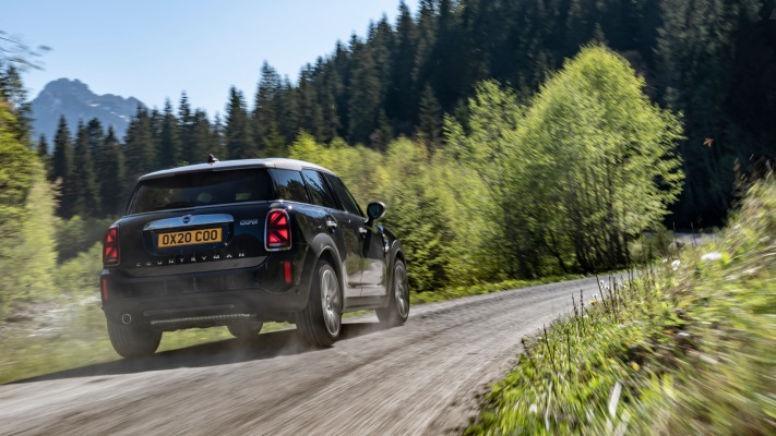 MINI Cooper Countryman ALL4 2020. Desktop wallpaper