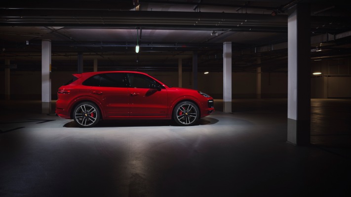 Porsche Cayenne GTS 2020. Desktop wallpaper