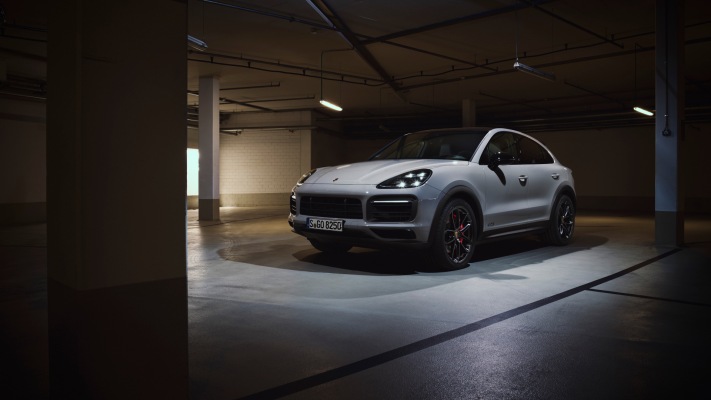 Porsche Cayenne GTS Coupe 2020. Desktop wallpaper