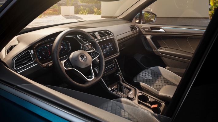 Volkswagen Tiguan 2022. Desktop wallpaper