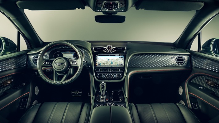 Bentley Bentayga 2021. Desktop wallpaper