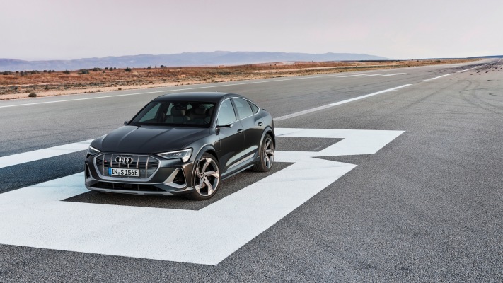 Audi e-tron S Sportback 2021. Desktop wallpaper