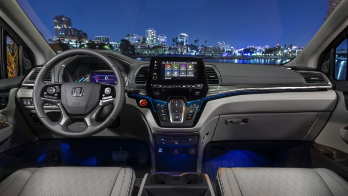 Honda Odyssey 2021. Desktop wallpaper