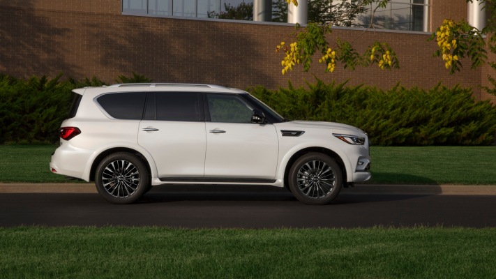 Infiniti QX80 2021. Desktop wallpaper