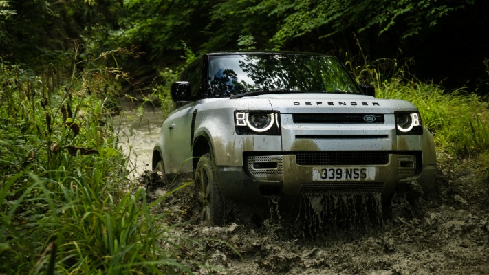 Land Rover Defender 90 2021. Desktop wallpaper