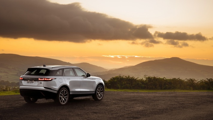 Land Rover Range Rover Velar 2021. Desktop wallpaper
