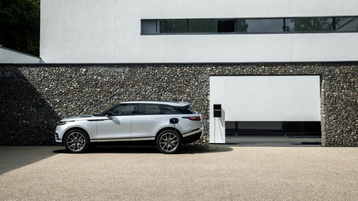 Land Rover Range Rover Velar 2021. Desktop wallpaper