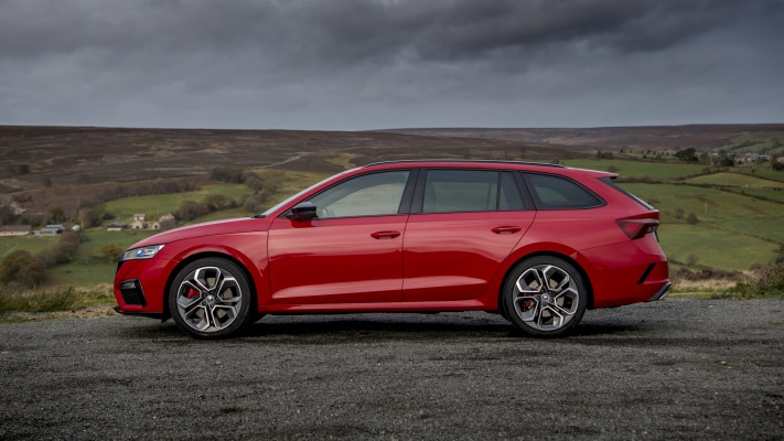 Skoda Octavia vRS Estate UK Version 2021. Desktop wallpaper