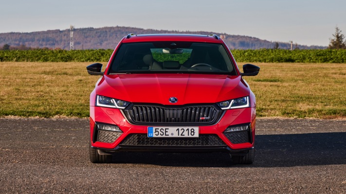 Skoda Octavia vRS Combi 2021. Desktop wallpaper
