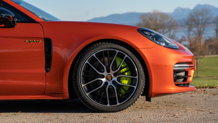 Porsche Panamera 4 E-Hybrid Sport Turismo 2021. Desktop wallpaper