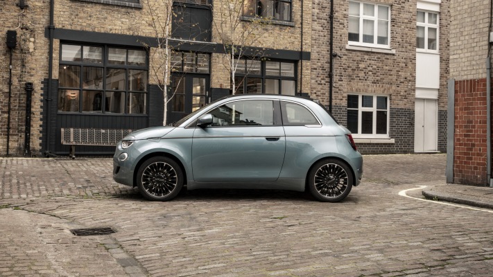 Fiat 500 Cabriolet 2021. Desktop wallpaper