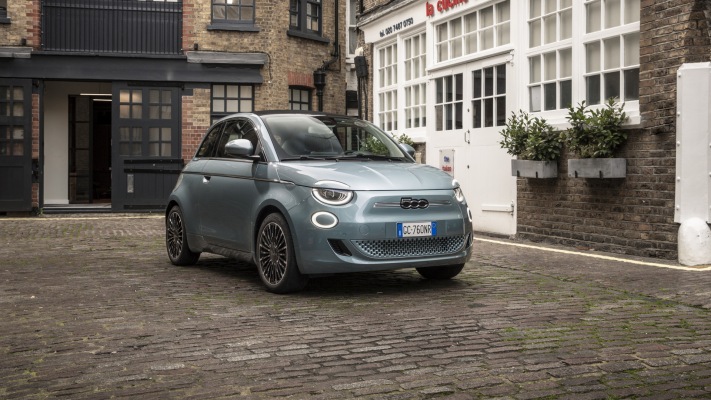Fiat 500 Cabriolet 2021. Desktop wallpaper