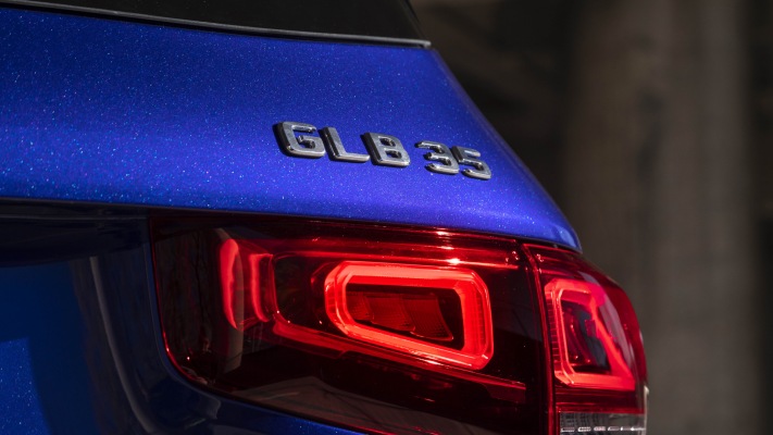 Mercedes-AMG GLB 35 4MATIC USA Version 2021. Desktop wallpaper
