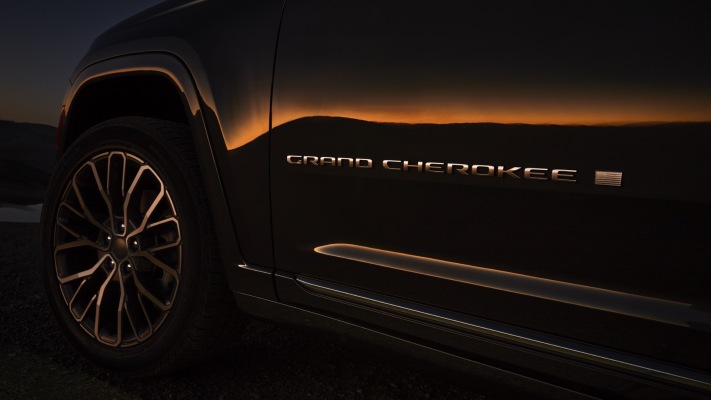 Jeep Grand Cherokee L Summit Reserve 2021. Desktop wallpaper