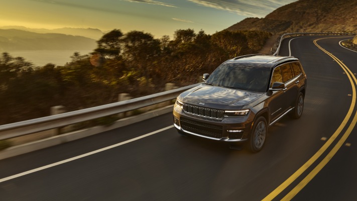Jeep Grand Cherokee L Summit Reserve 2021. Desktop wallpaper