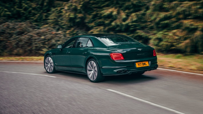Bentley Flying Spur V8 2021. Desktop wallpaper