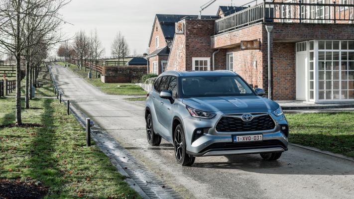 Toyota Highlander Hybrid EU Version 2021. Desktop wallpaper