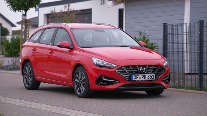 Hyundai i30 Wagon 2021. Desktop wallpaper