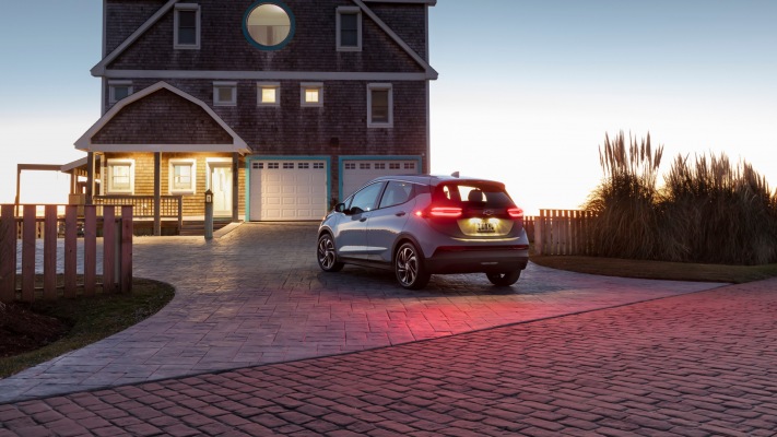 Chevrolet Bolt EV 2022. Desktop wallpaper