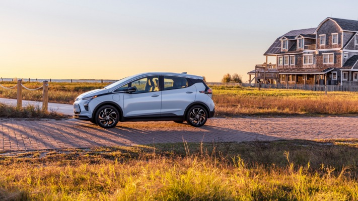 Chevrolet Bolt EV 2022. Desktop wallpaper
