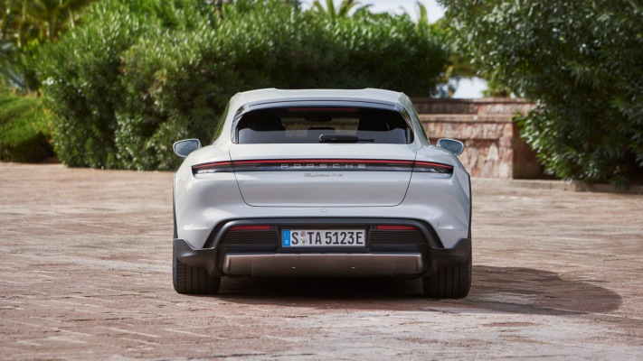 Porsche Taycan 4S Cross Turismo 2022. Desktop wallpaper