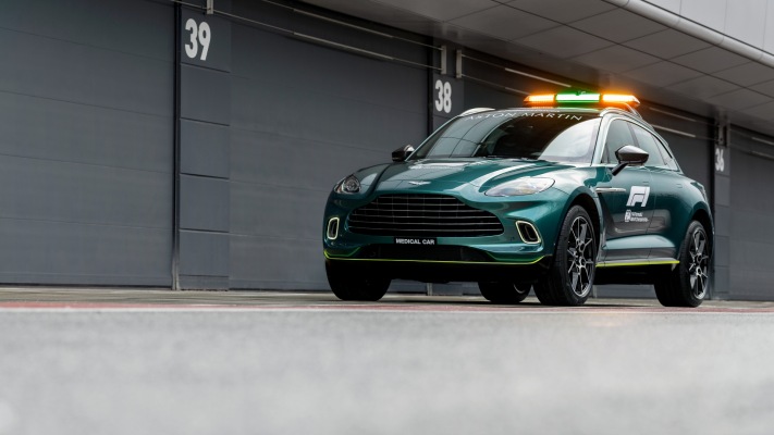Aston Martin DBX F1 Medical Car 2021. Desktop wallpaper