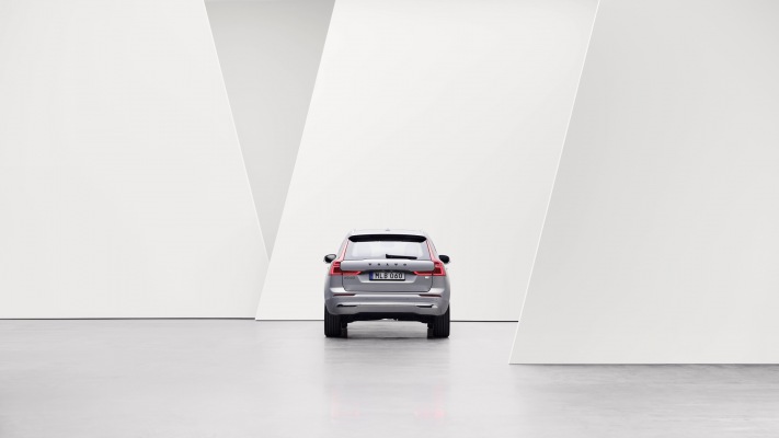 Volvo XC60 2022. Desktop wallpaper