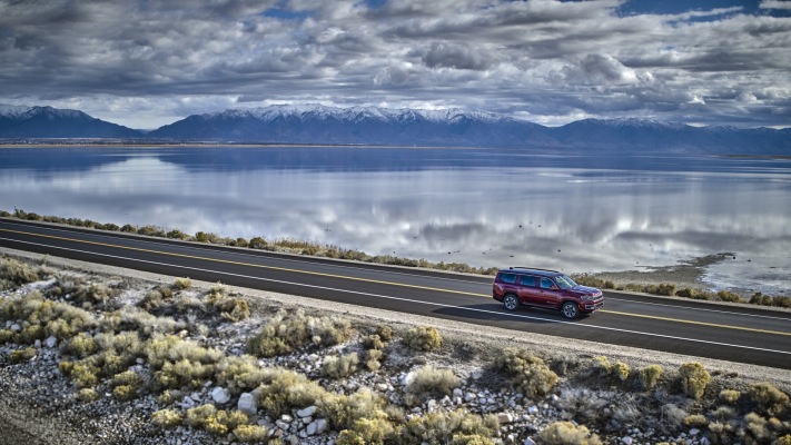 Jeep Wagoneer 2022. Desktop wallpaper