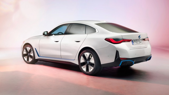 BMW i4 2022. Desktop wallpaper