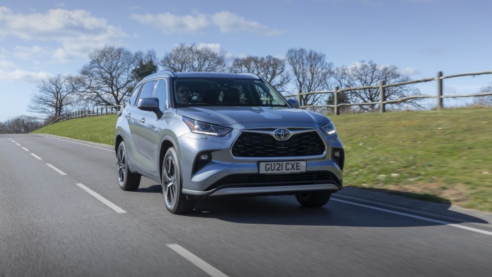 Toyota Highlander Hybrid UK Version 2021. Desktop wallpaper